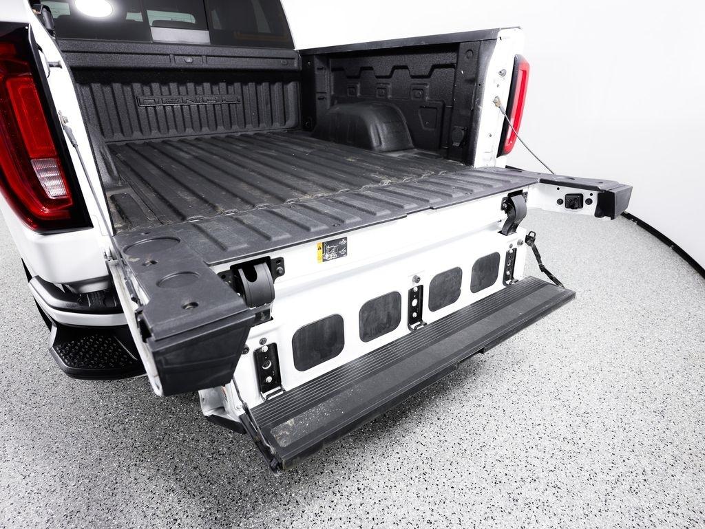 GMC Sierra 1500 4WD Crew Cab 147" Denali 2020