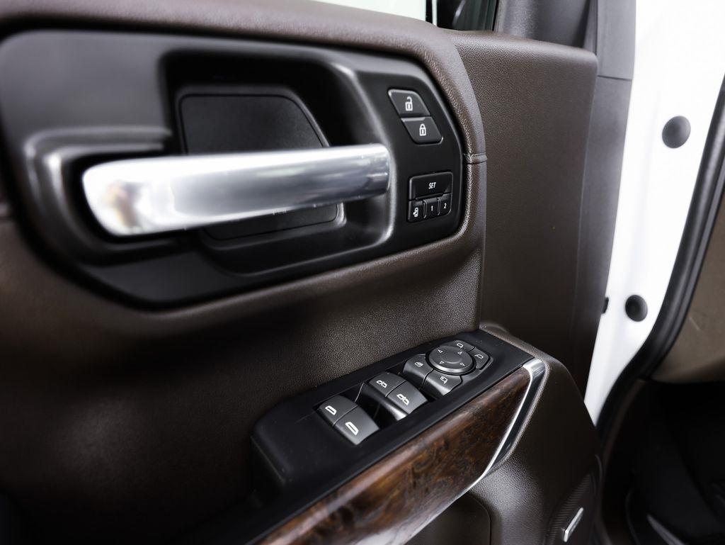 GMC Sierra 1500 4WD Crew Cab 147" Denali 2020