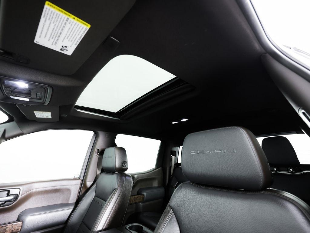 GMC Sierra 1500 4WD Crew Cab 147" Denali 2020