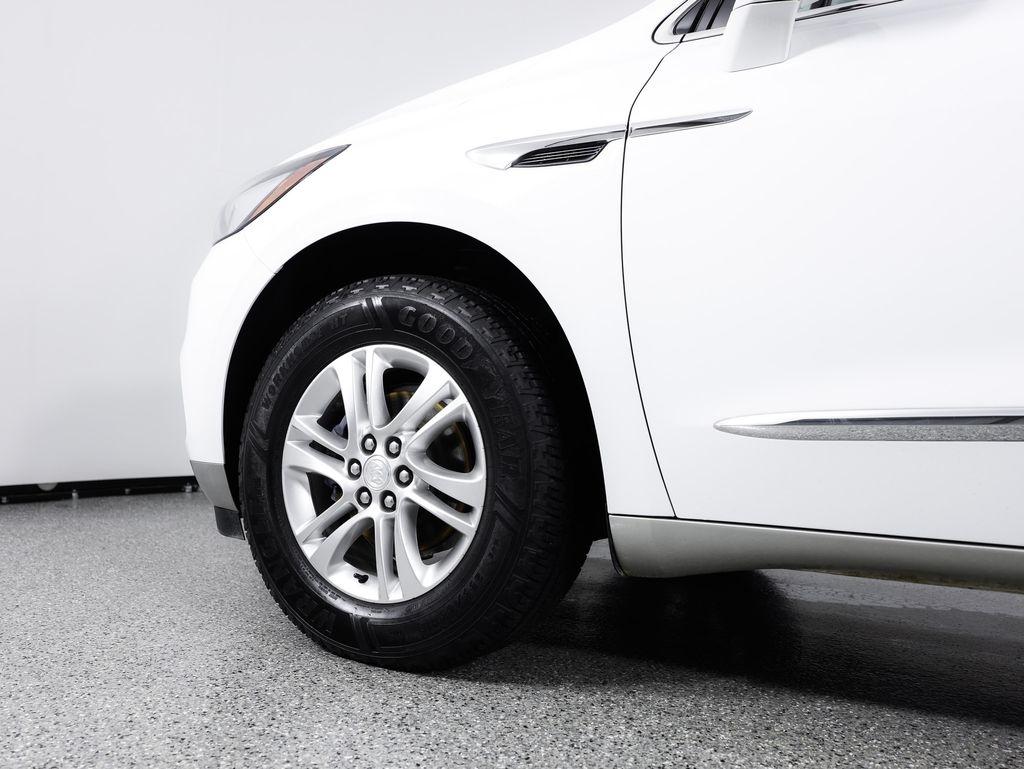 Buick Enclave FWD 4dr Essence 2021