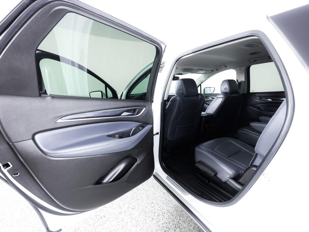 Buick Enclave FWD 4dr Essence 2021