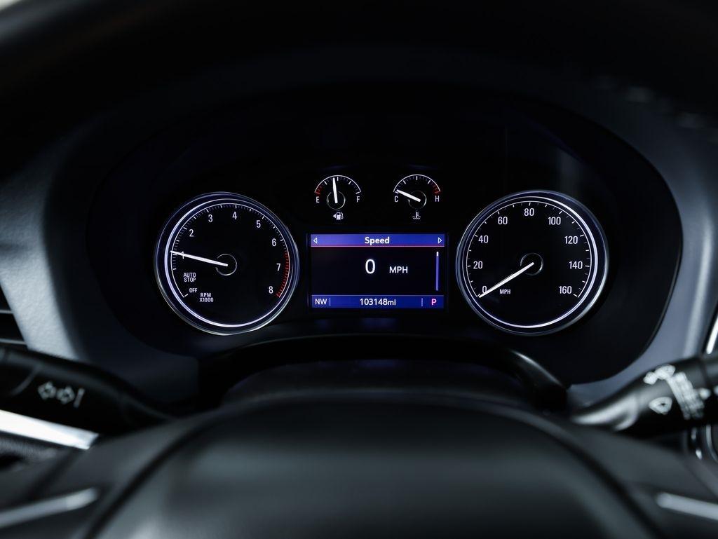 Buick Enclave FWD 4dr Essence 2021