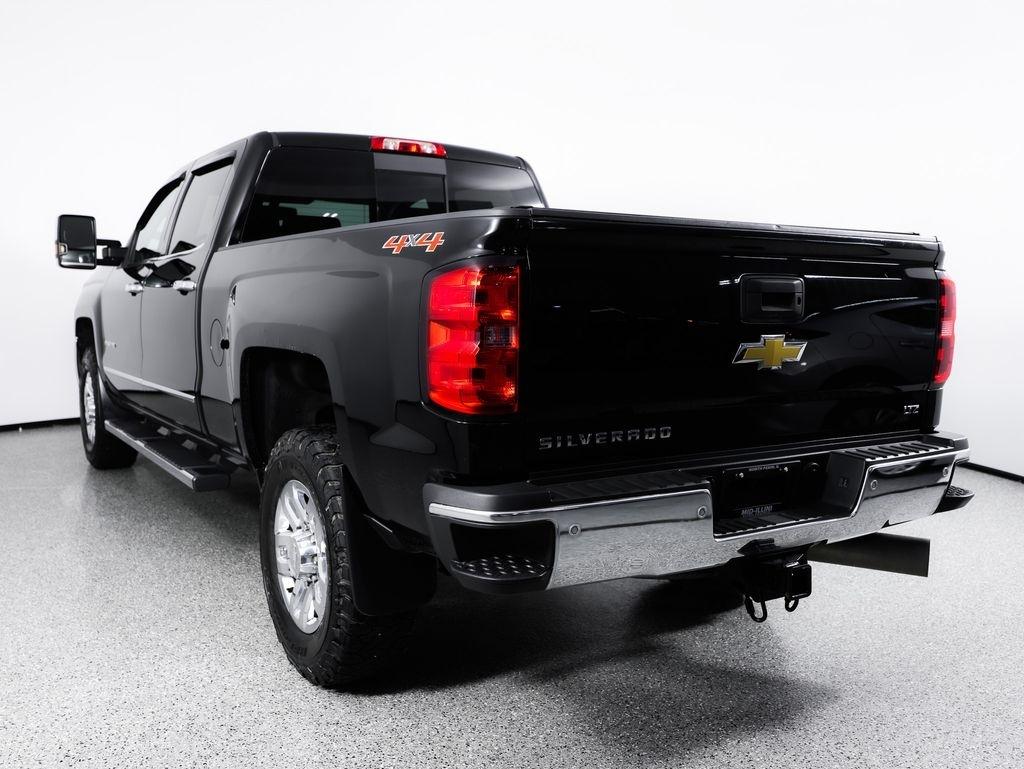 Chevrolet Silverado 2500HD Built After Aug 14 4WD Crew Cab 153.7" LTZ 2015