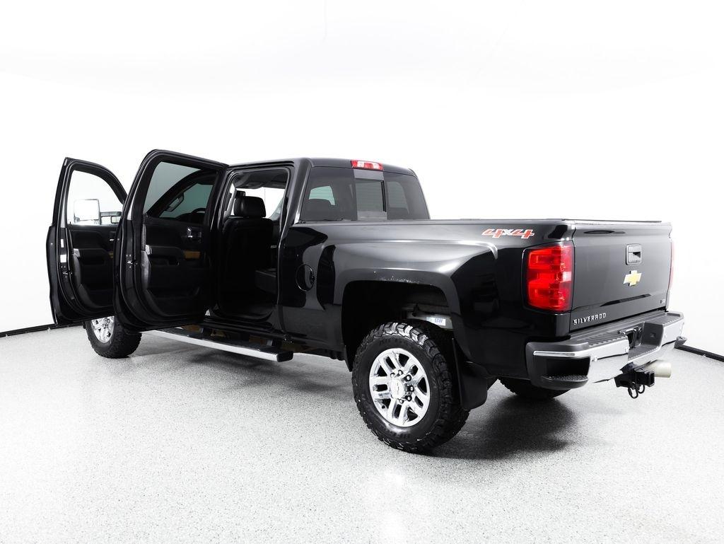 Chevrolet Silverado 2500HD Built After Aug 14 4WD Crew Cab 153.7" LTZ 2015
