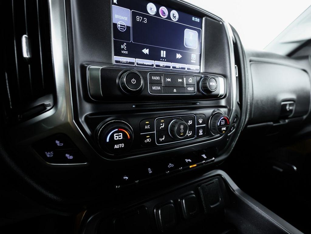 Chevrolet Silverado 2500HD Built After Aug 14 4WD Crew Cab 153.7" LTZ 2015