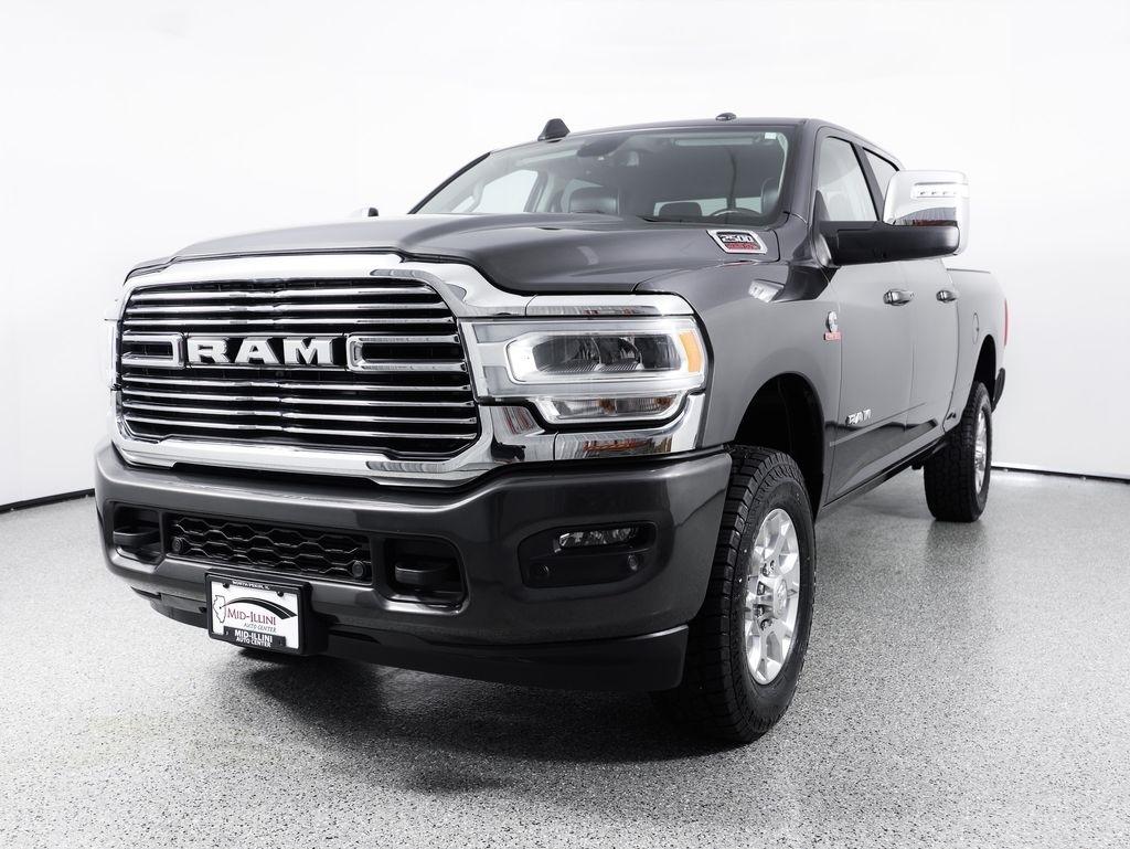 RAM 2500 Laramie 4x4 Crew Cab 6'4" Box 2024
