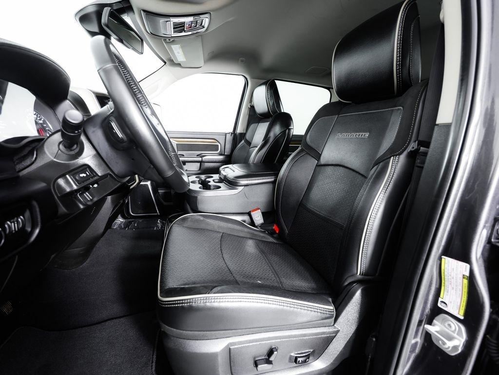 RAM 2500 Laramie 4x4 Crew Cab 6'4" Box 2024