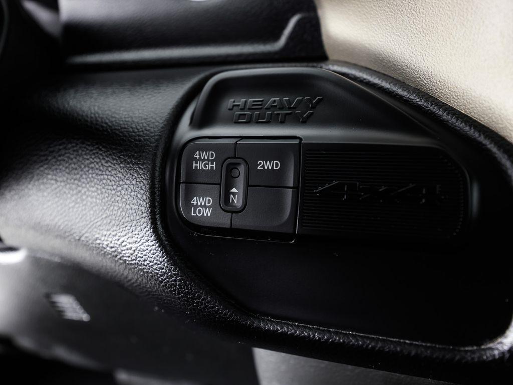 RAM 2500 Laramie 4x4 Crew Cab 6'4" Box 2024