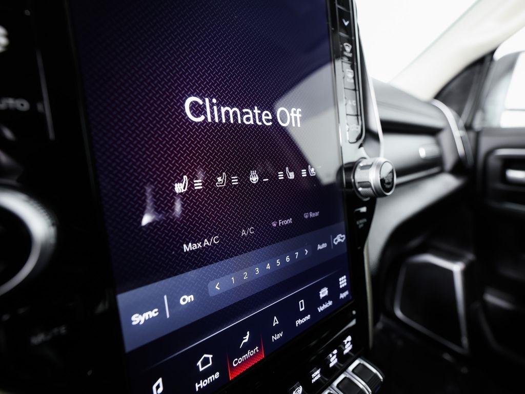 RAM 2500 Laramie 4x4 Crew Cab 6'4" Box 2024