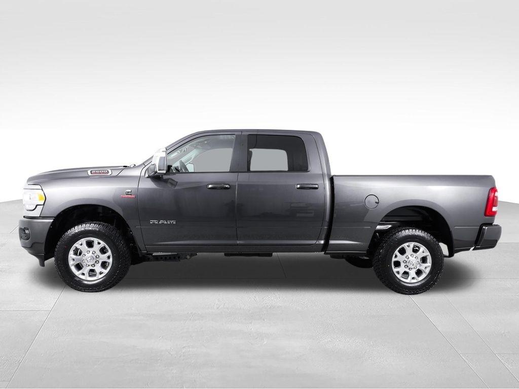 RAM 2500 Laramie 4x4 Crew Cab 6'4" Box 2024