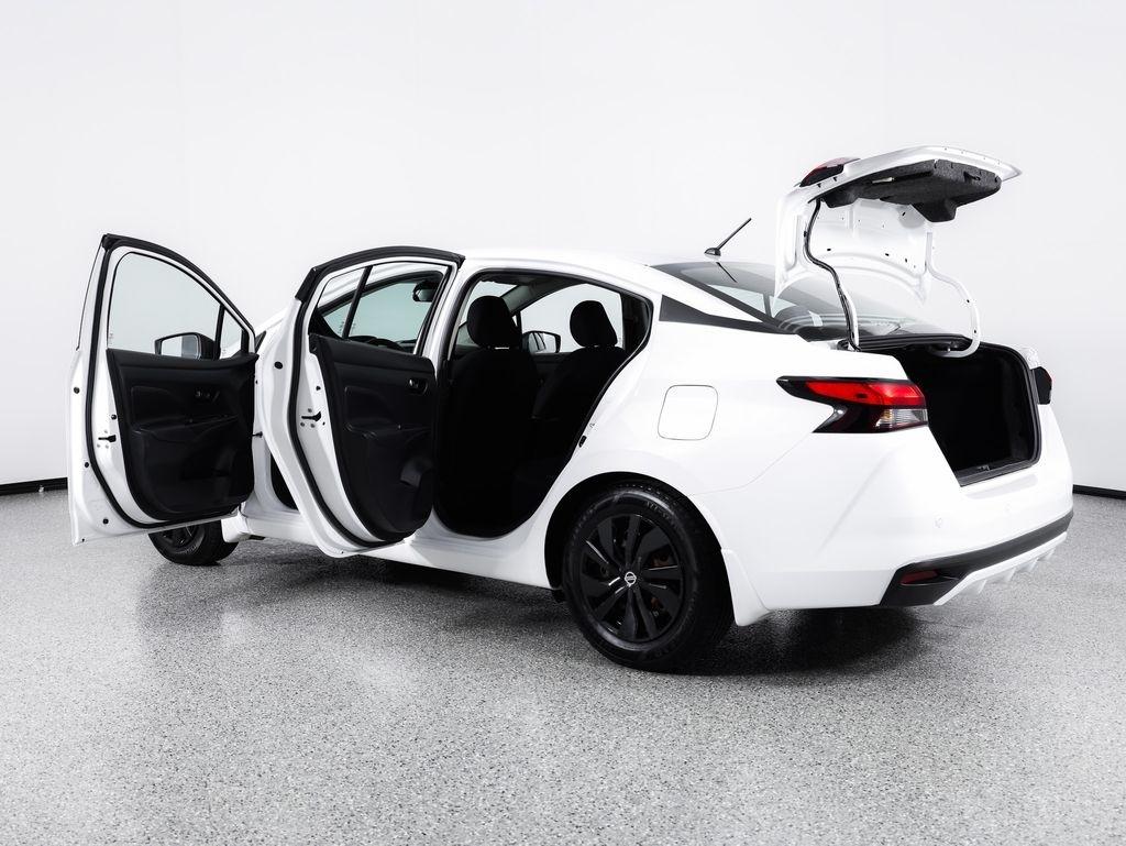 Nissan Versa S CVT 2020