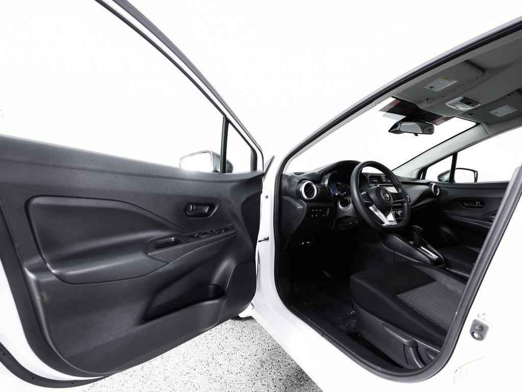 Nissan Versa S CVT 2020