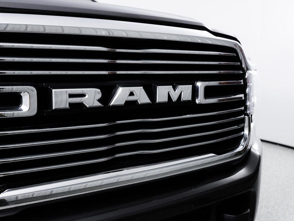 RAM 2500 Laramie 4x4 Crew Cab 6'4" Box 2024