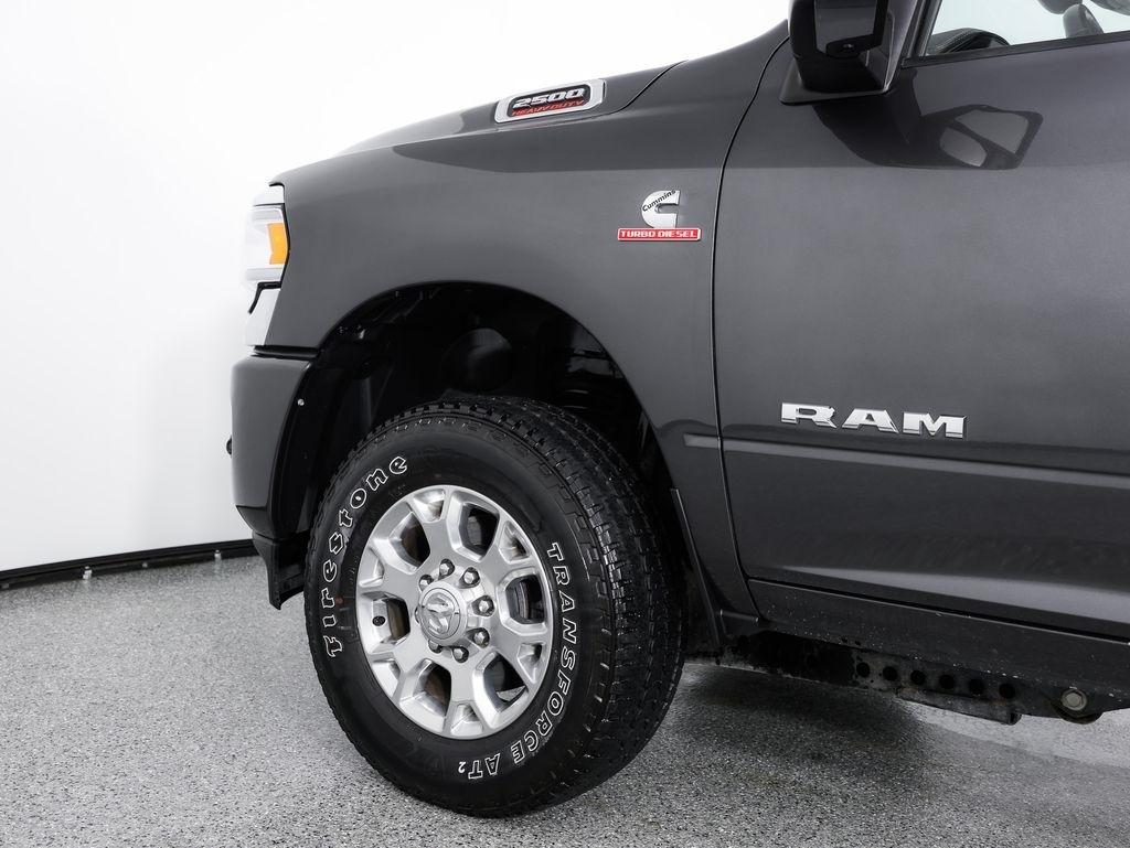 RAM 2500 Laramie 4x4 Crew Cab 6'4" Box 2024
