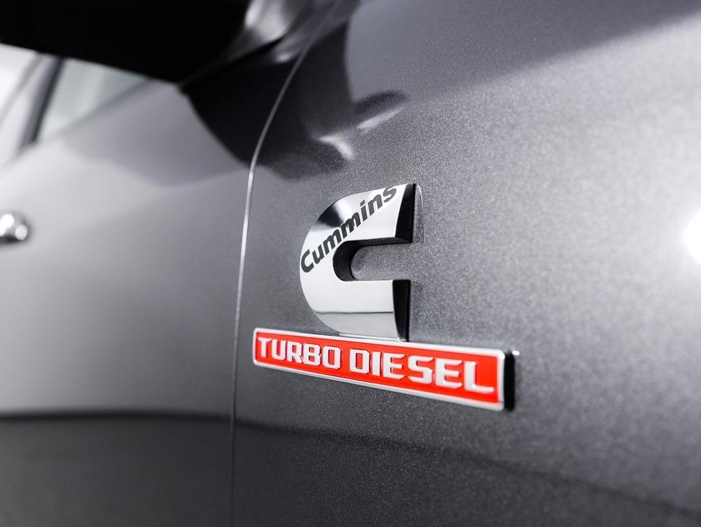 RAM 2500 Laramie 4x4 Crew Cab 6'4" Box 2024