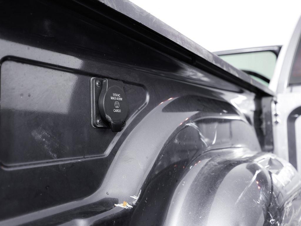 RAM 2500 Laramie 4x4 Crew Cab 6'4" Box 2024