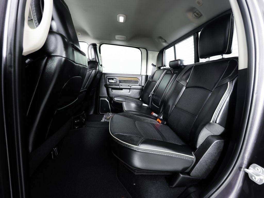 RAM 2500 Laramie 4x4 Crew Cab 6'4" Box 2024