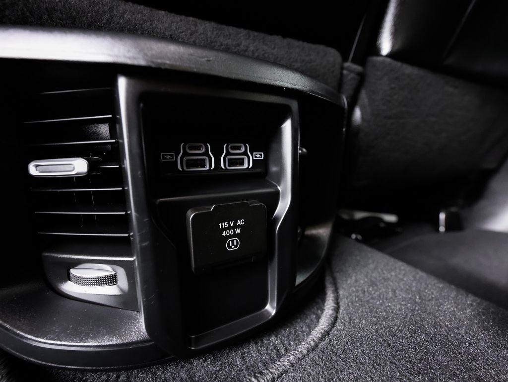 RAM 2500 Laramie 4x4 Crew Cab 6'4" Box 2024