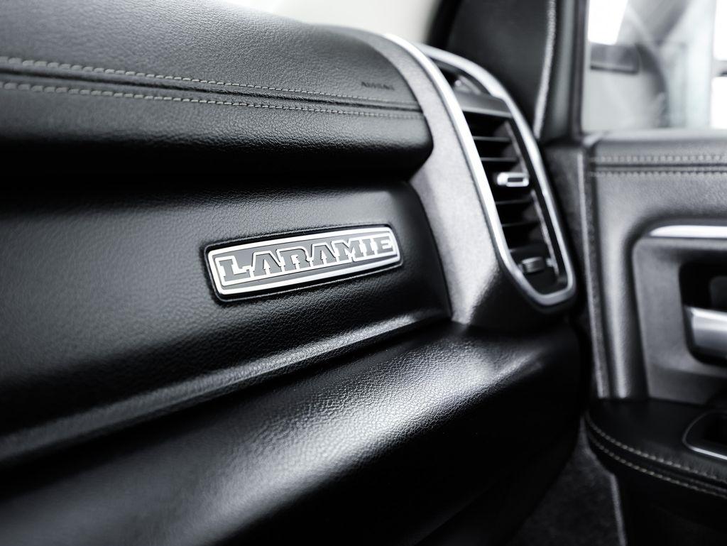 RAM 2500 Laramie 4x4 Crew Cab 6'4" Box 2024