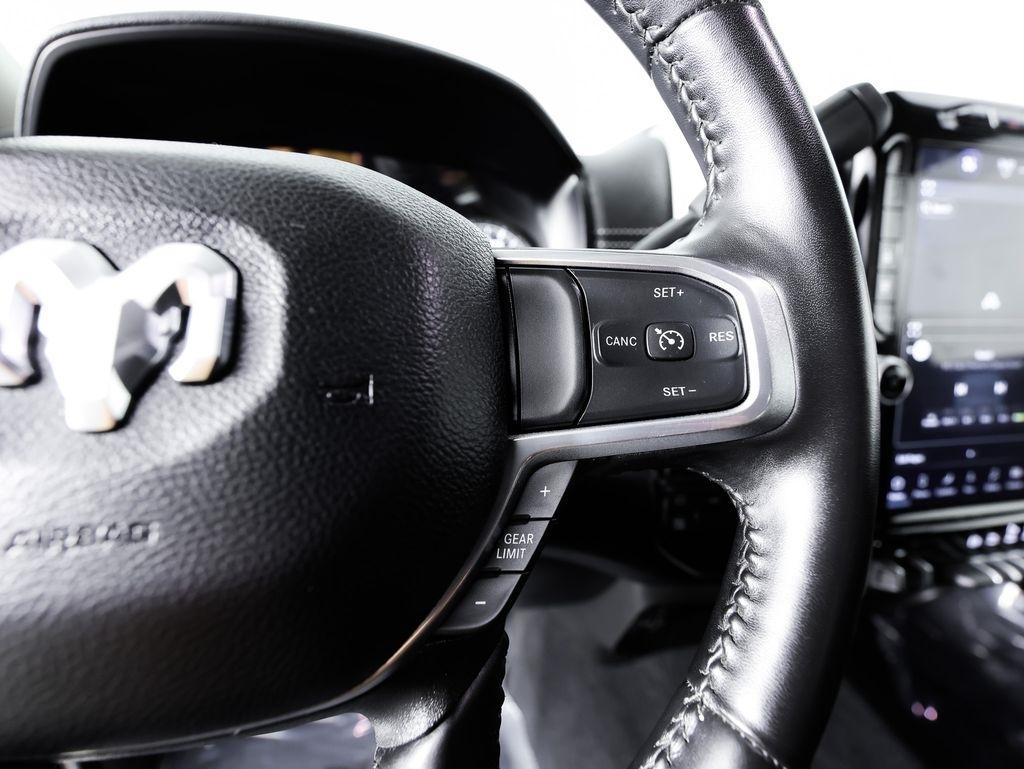 RAM 2500 Laramie 4x4 Crew Cab 6'4" Box 2024