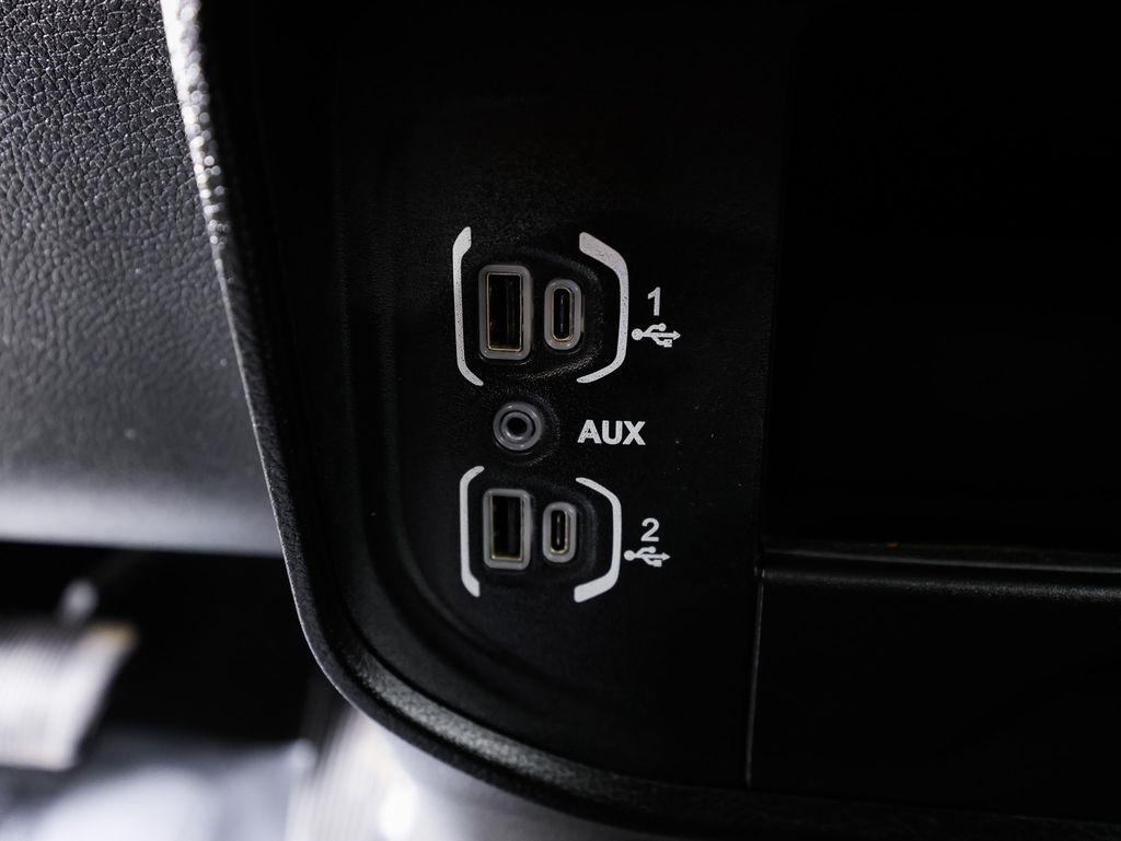 RAM 2500 Laramie 4x4 Crew Cab 6'4" Box 2024