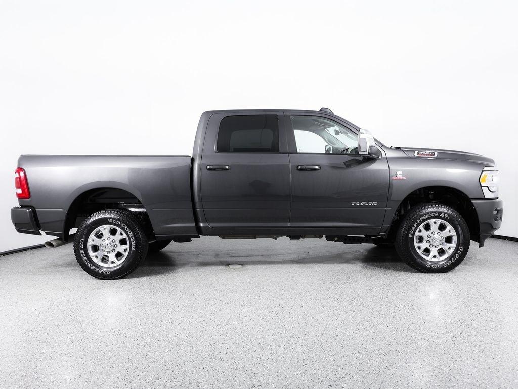RAM 2500 Laramie 4x4 Crew Cab 6'4" Box 2024
