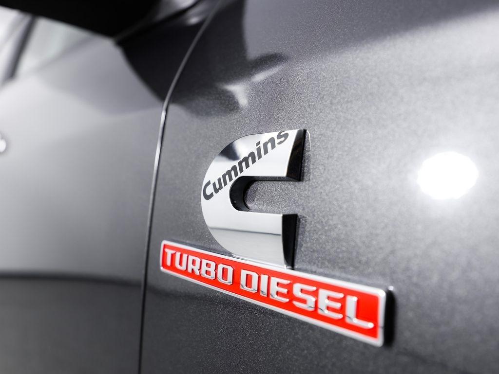 RAM 2500 Laramie 4x4 Crew Cab 6'4" Box 2024