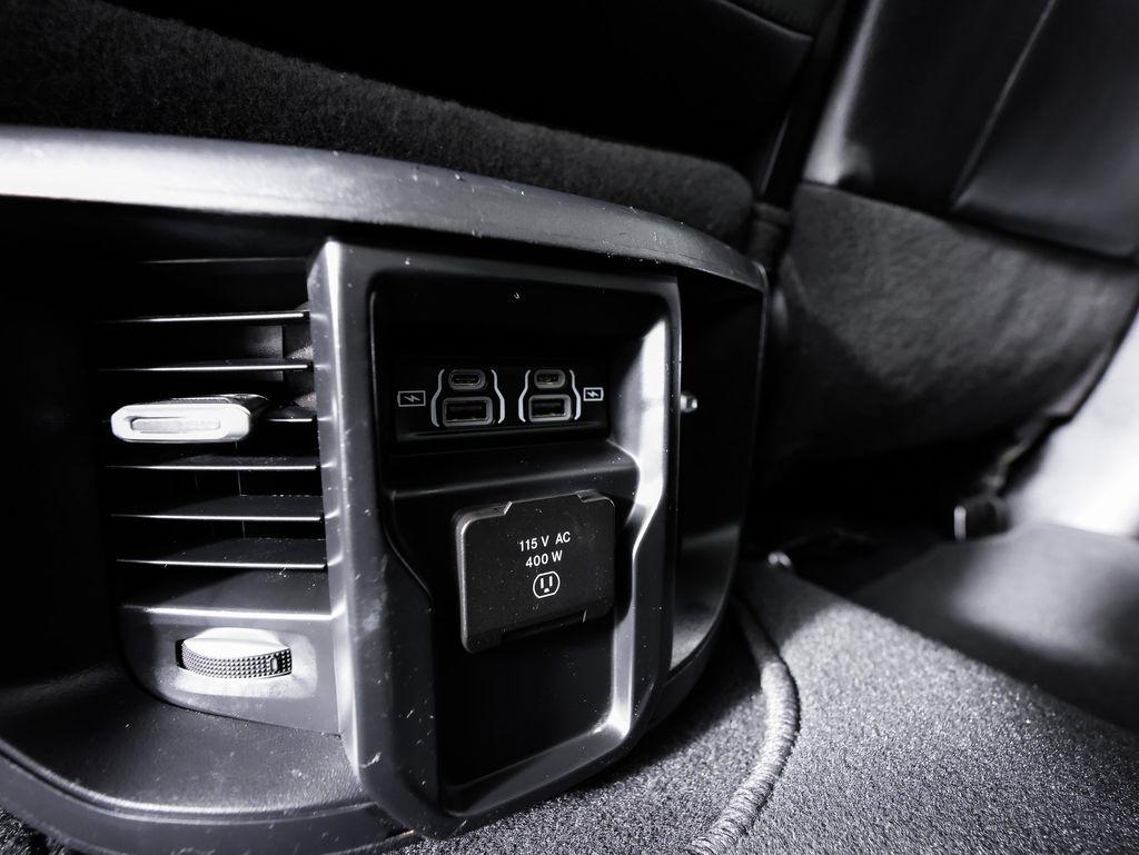 RAM 2500 Laramie 4x4 Crew Cab 6'4" Box 2024