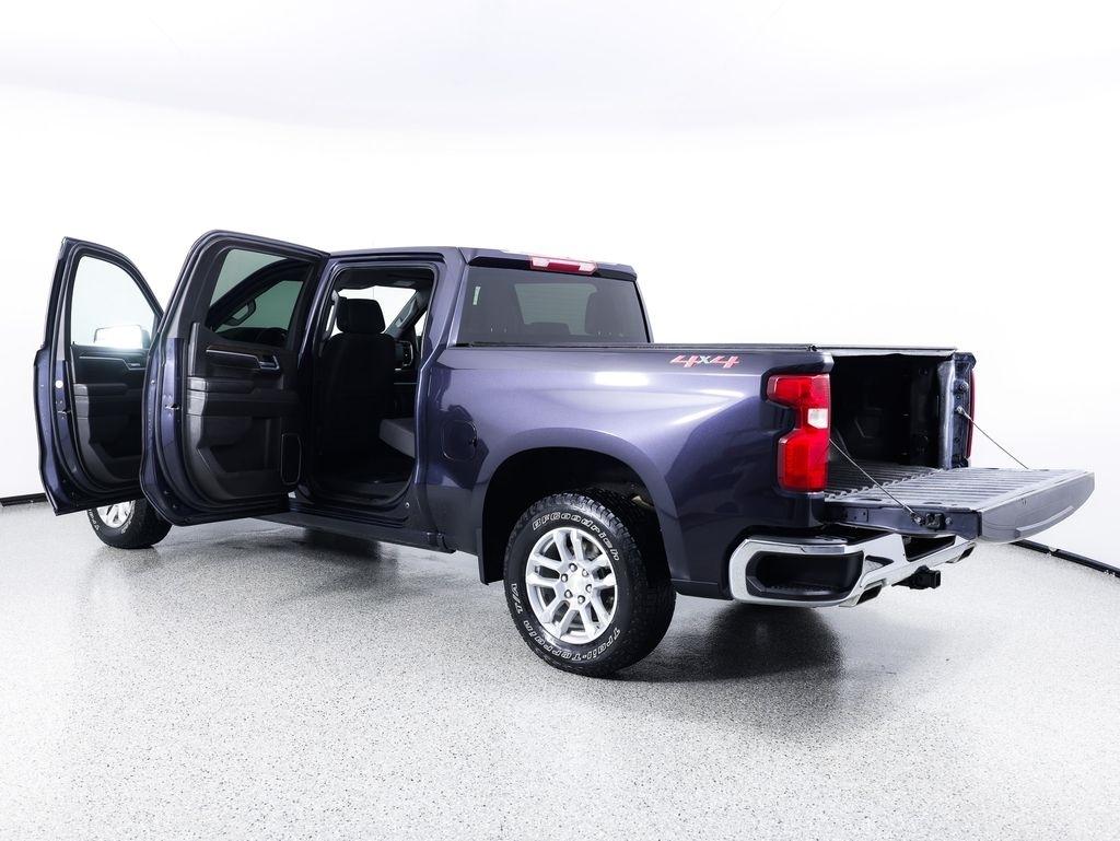 Chevrolet Silverado 1500 4WD Crew Cab 147" LT w/1LT 2022