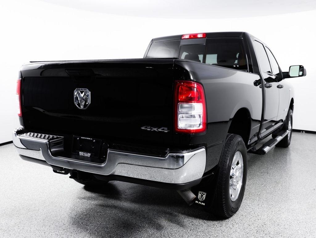 RAM 2500 Tradesman 4x4 Crew Cab 6'4" Box 2020