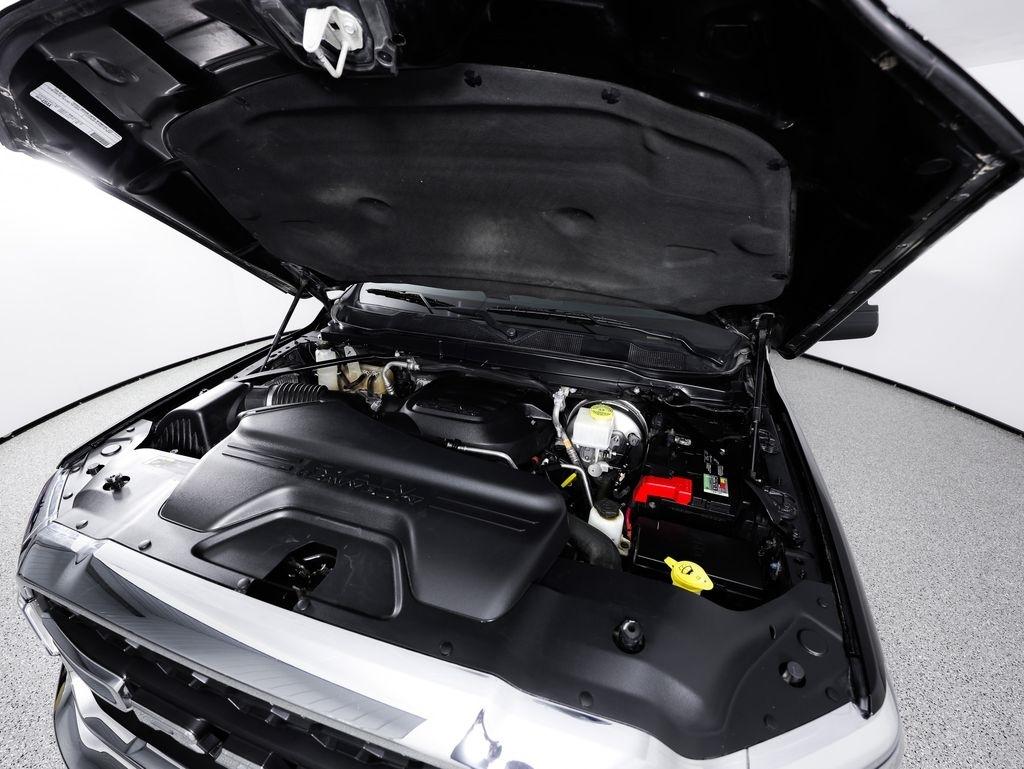 RAM 2500 Tradesman 4x4 Crew Cab 6'4" Box 2020