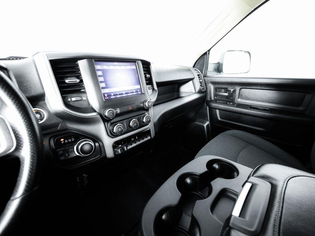 RAM 2500 Tradesman 4x4 Crew Cab 6'4" Box 2020