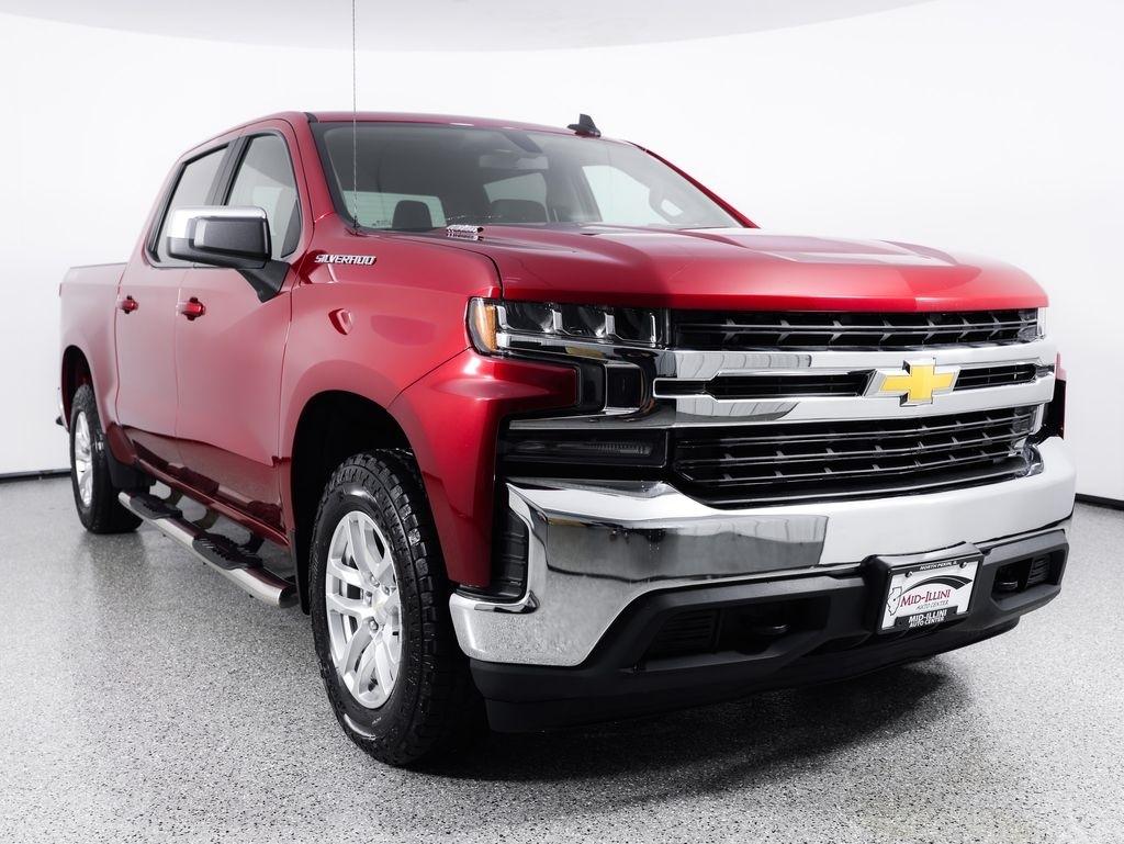 Chevrolet Silverado 1500 4WD Crew Cab 147" LT 2020
