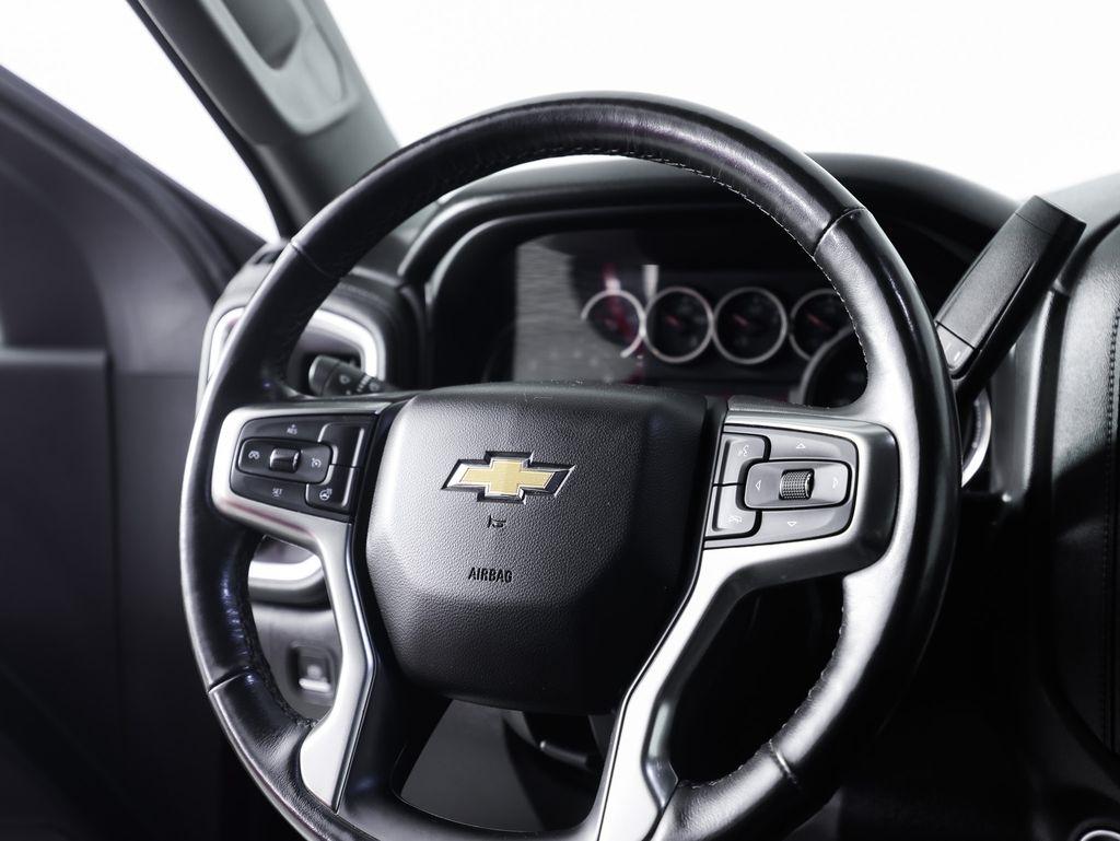 Chevrolet Silverado 1500 4WD Crew Cab 147" LT 2020