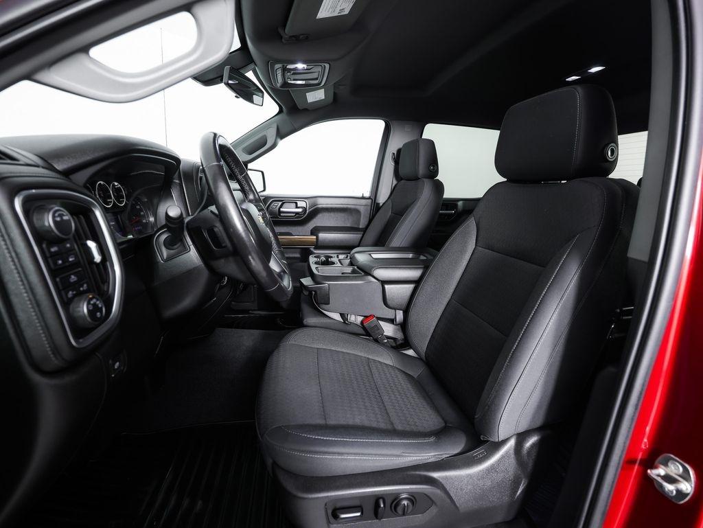 Chevrolet Silverado 1500 4WD Crew Cab 147" LT 2020