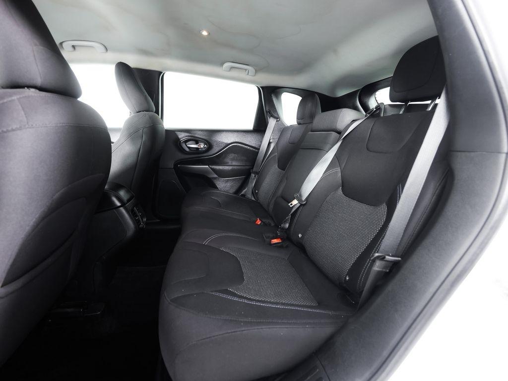 Jeep Cherokee Latitude FWD 2019