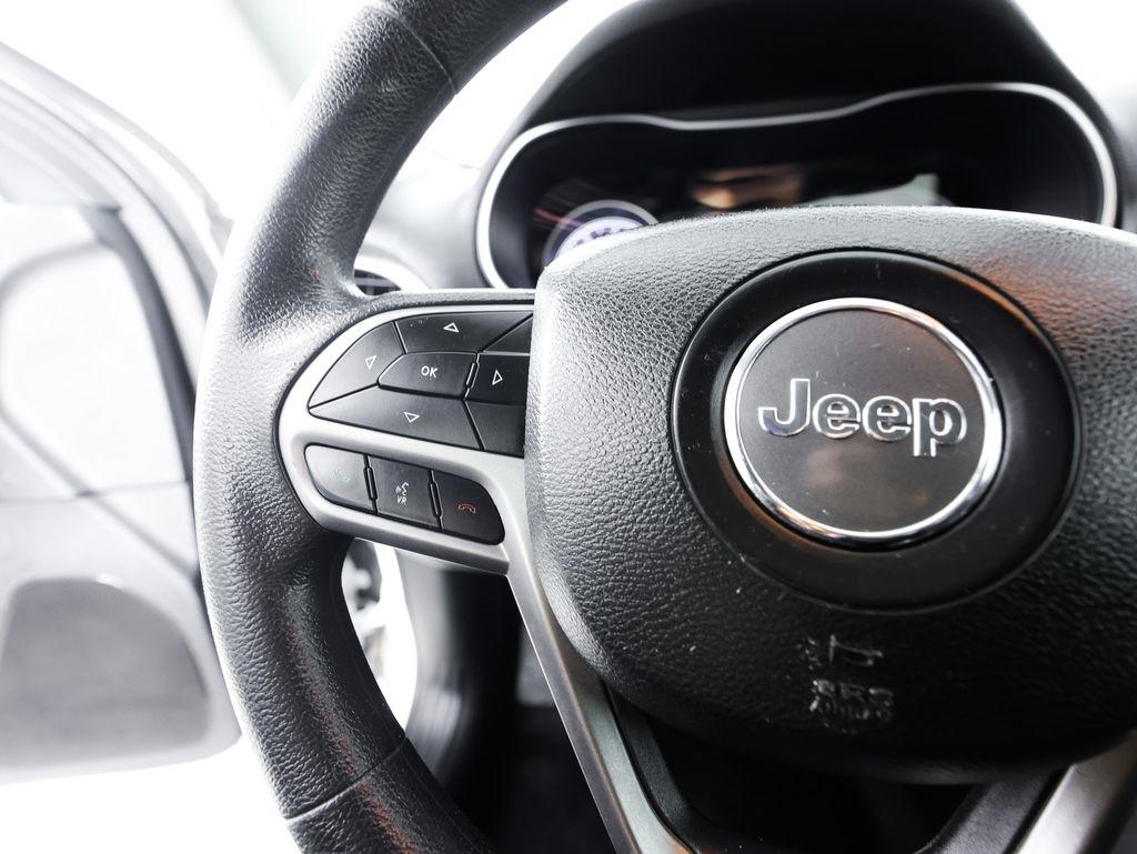 Jeep Cherokee Latitude FWD 2019