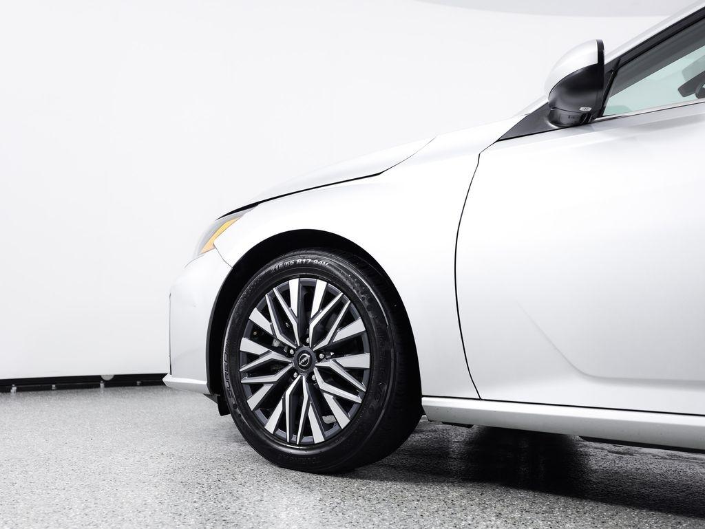 Nissan Altima 2.5 SV Sedan 2023