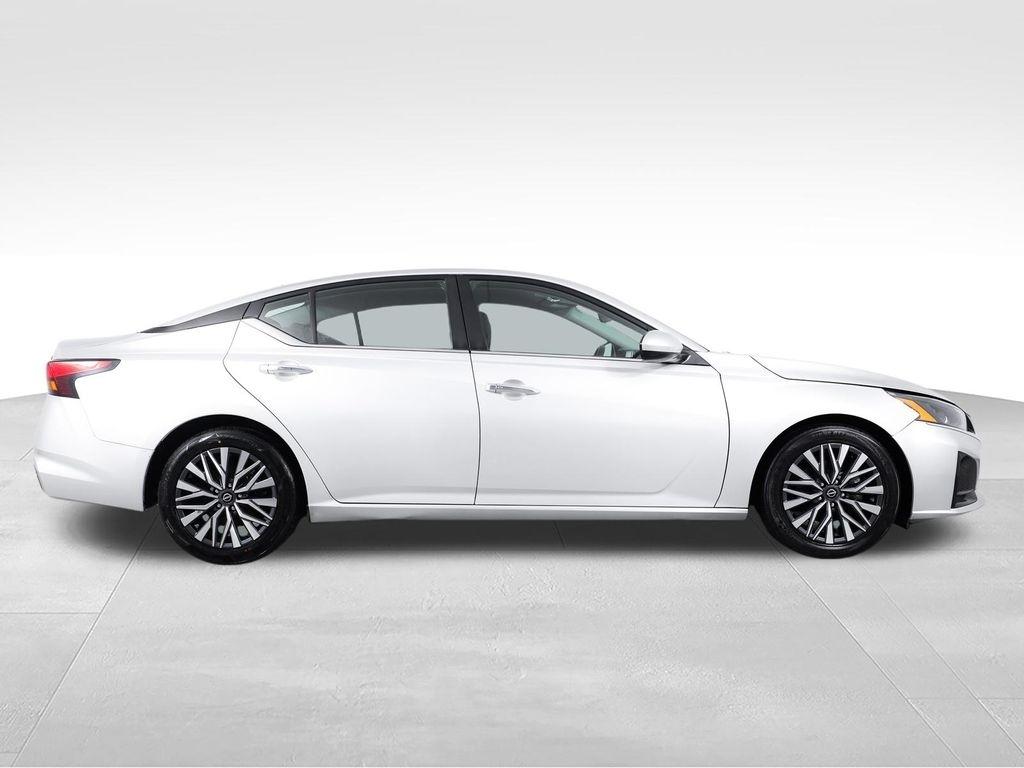 Nissan Altima 2.5 SV Sedan 2023