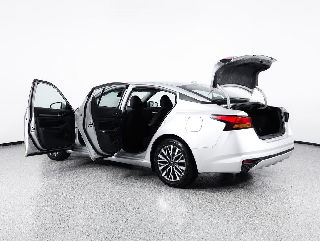Nissan Altima 2.5 SV Sedan 2023