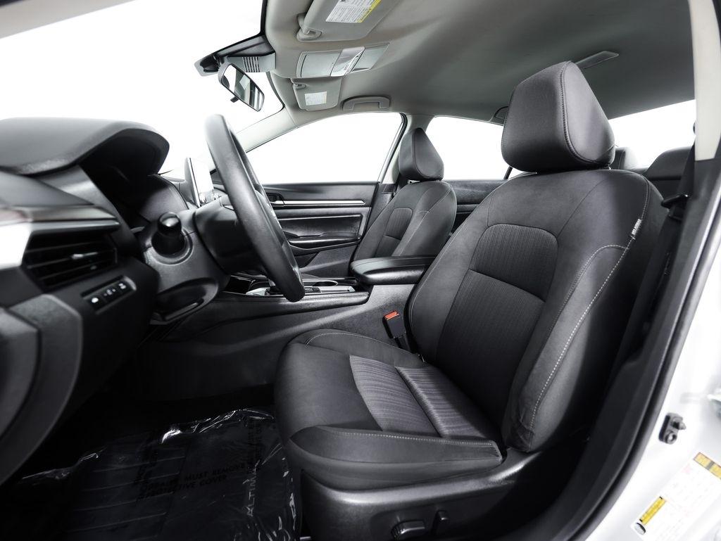 Nissan Altima 2.5 SV Sedan 2023