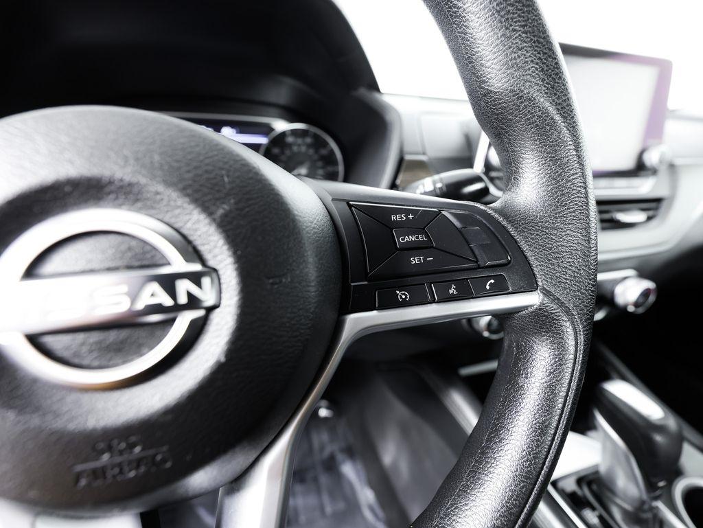 Nissan Altima 2.5 SV Sedan 2023