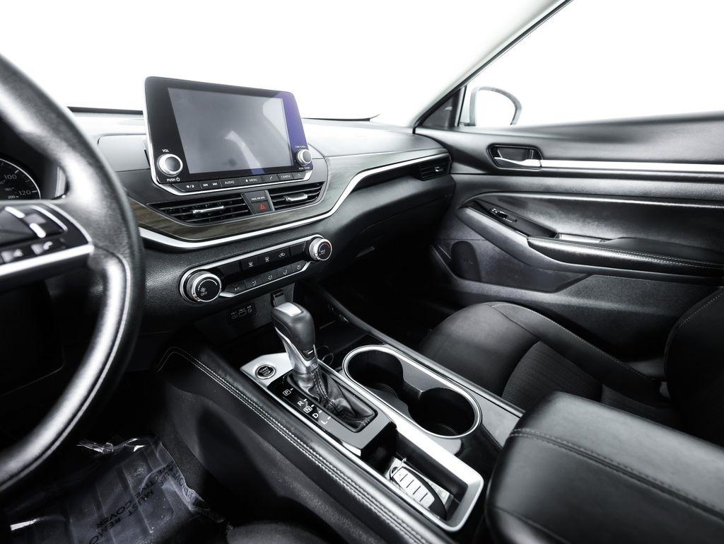 Nissan Altima 2.5 SV Sedan 2023