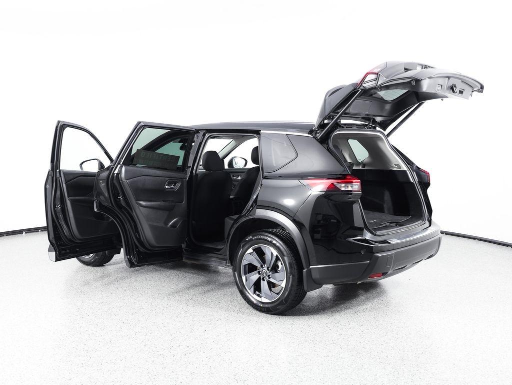 Nissan Rogue FWD SV 2025
