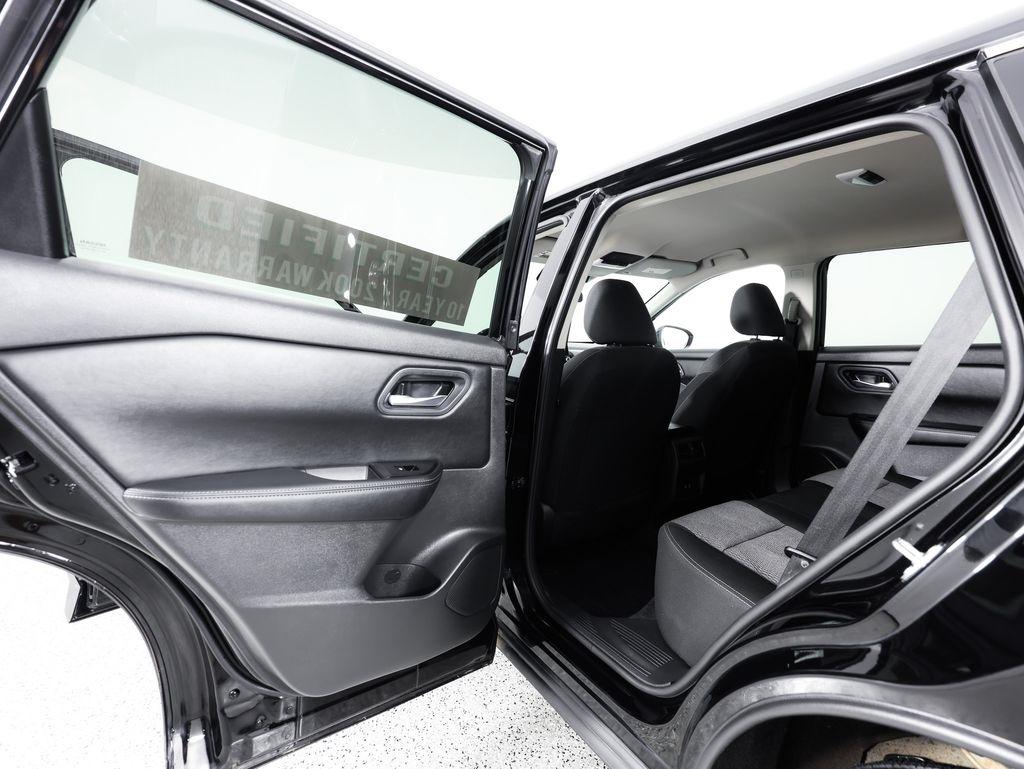 Nissan Rogue FWD SV 2025