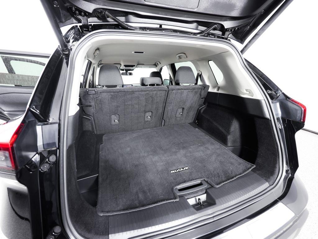Nissan Rogue FWD SV 2025