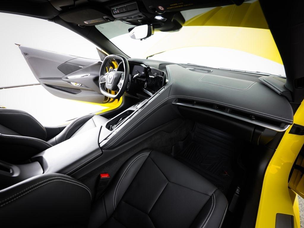 Chevrolet Corvette 2dr Stingray Cpe w/1LT 2025
