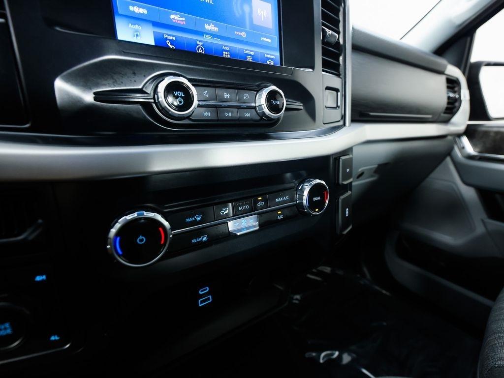 Ford F-150 XLT 4WD SuperCrew 5.5' Box 2023