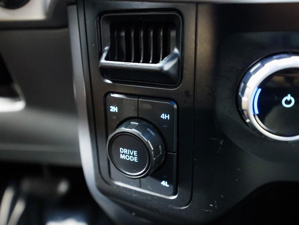 Ford F-150 XLT 4WD SuperCrew 5.5' Box 2023