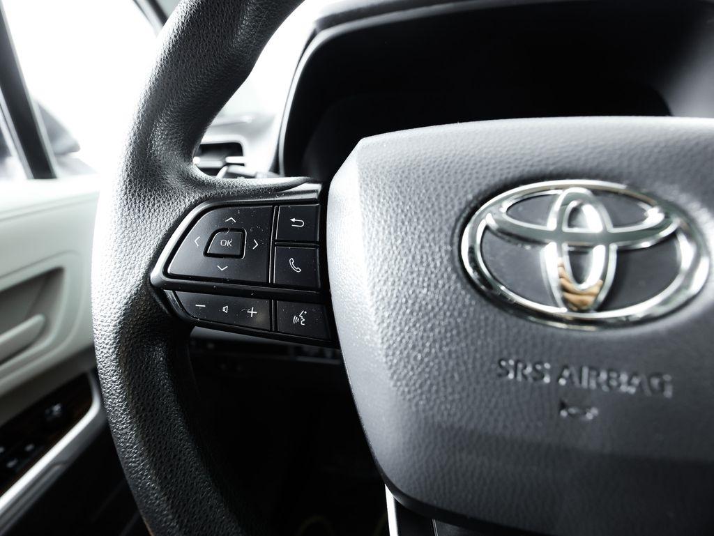 Toyota Sienna LE AWD 8-Passenger (Natl) 2023